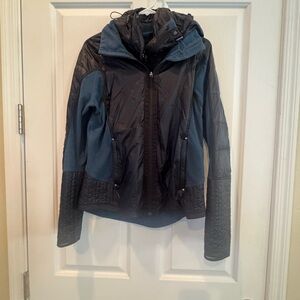 Lululemon Bundle Up Jacket Winter Running Run Coat Alberta Lake Black Size 8